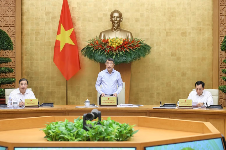 Thủ tướng cho ý kiến về một số nội dung cụ thể trong các dự án luật, báo cáo, tờ trình để các đồng chí Bộ trưởng, trưởng ngành tiếp thu và hoàn thiện - Ảnh: VGP/Nhật Bắc